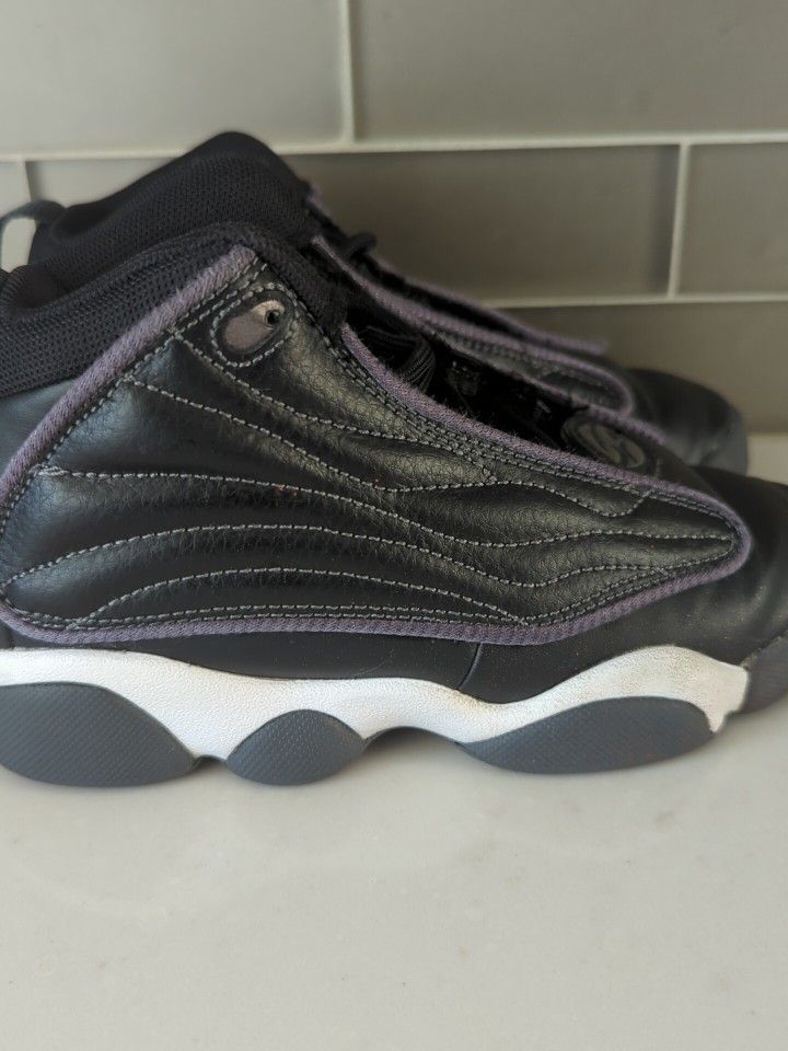 Nike Air Jordan Pro Strong Sneakers Boys or Girls 12c Basketball Sneakers.