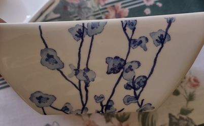 Set Of 4 Oriental Bowls