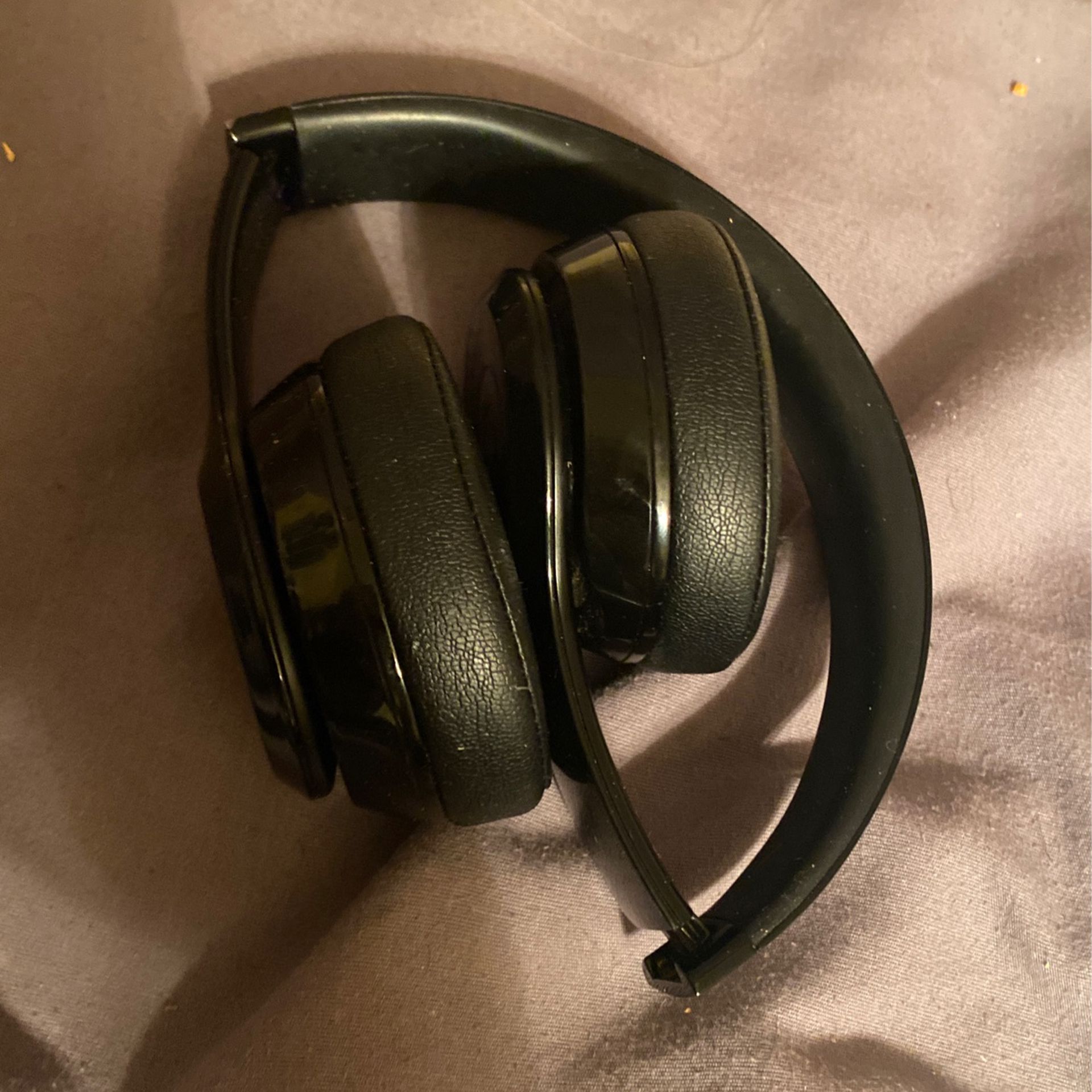 Wireless All Black Beats (buy Or Trade)