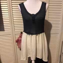 Women’s Two-Tone Sleeveless Henley Mini Dress - Size M (6-10)