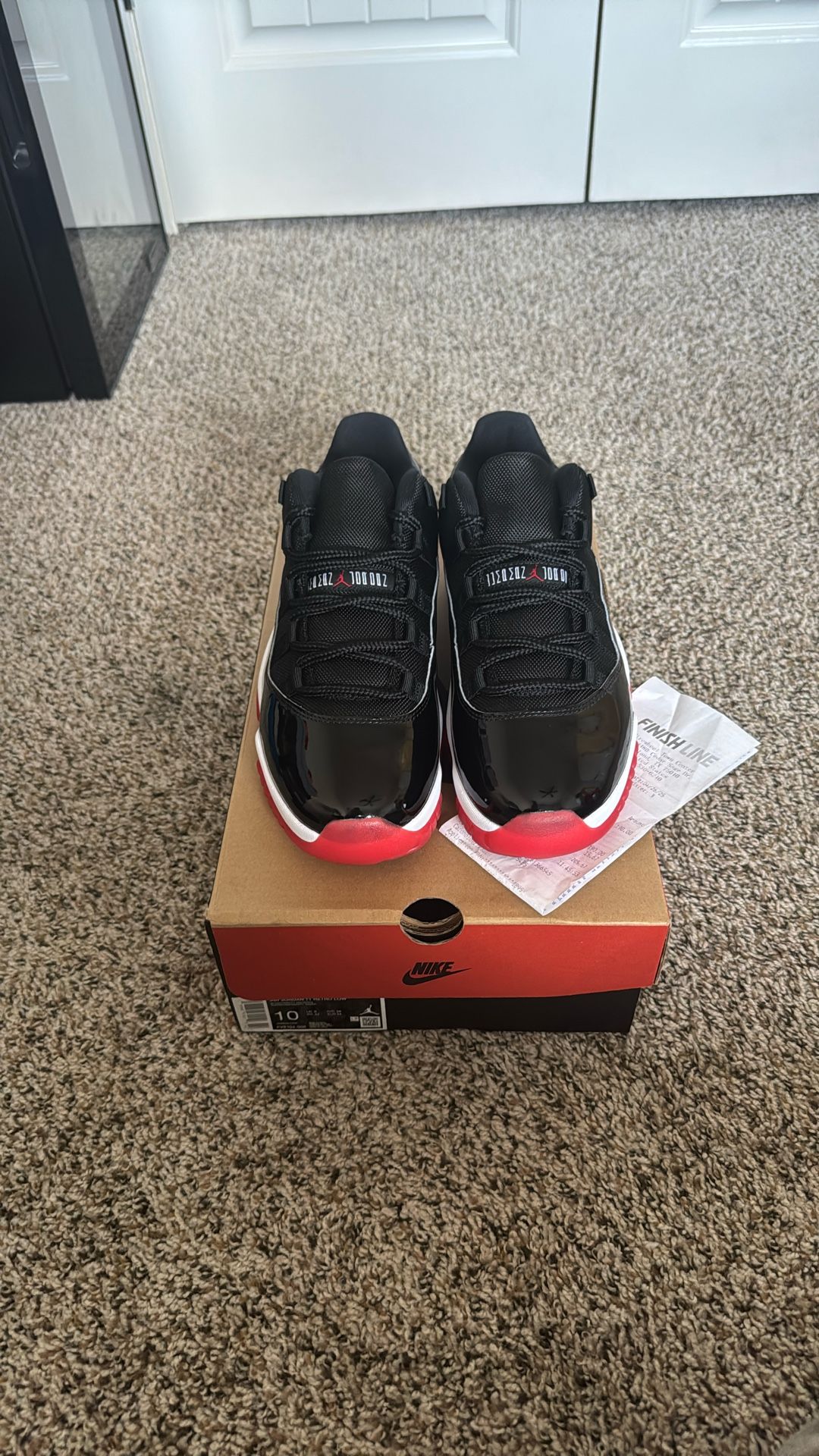 AIR JORDAN RETRO 11 LOW “BRED” SIZE 10 IN MEN’S