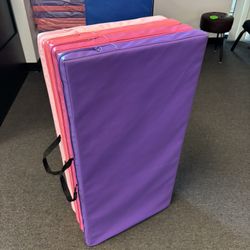 $40.00!!! New 3’x6’x2” 4 Panels Gymnastics Mat Exercise Tumbling Gym Mat
