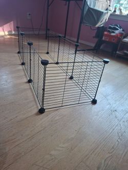 Modular Wire Grid Pet Playpen