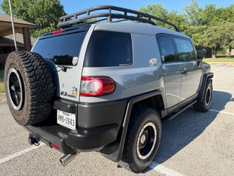 2013 Toyota FJ Cruiser Trail Team edition 64k Miles
