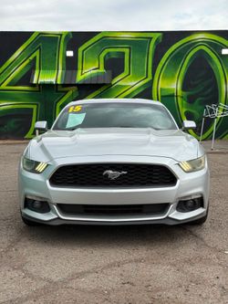 Ford Mustang coupe 2015