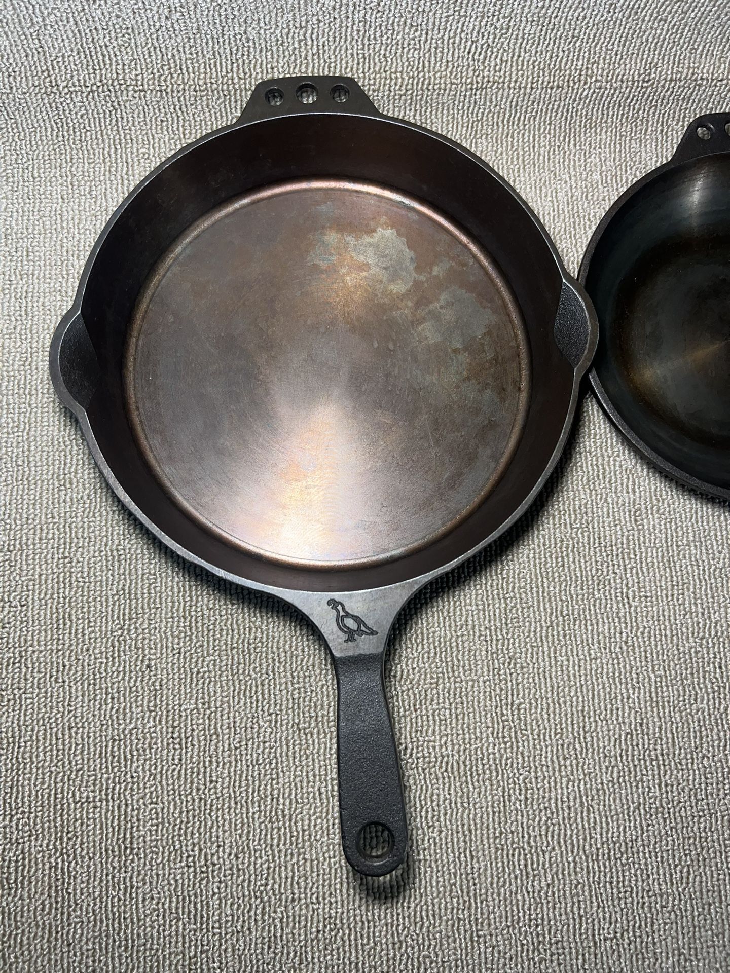 Smithey NO. 10 CAST IRON SKILLET – Swanky's Cookout Supply