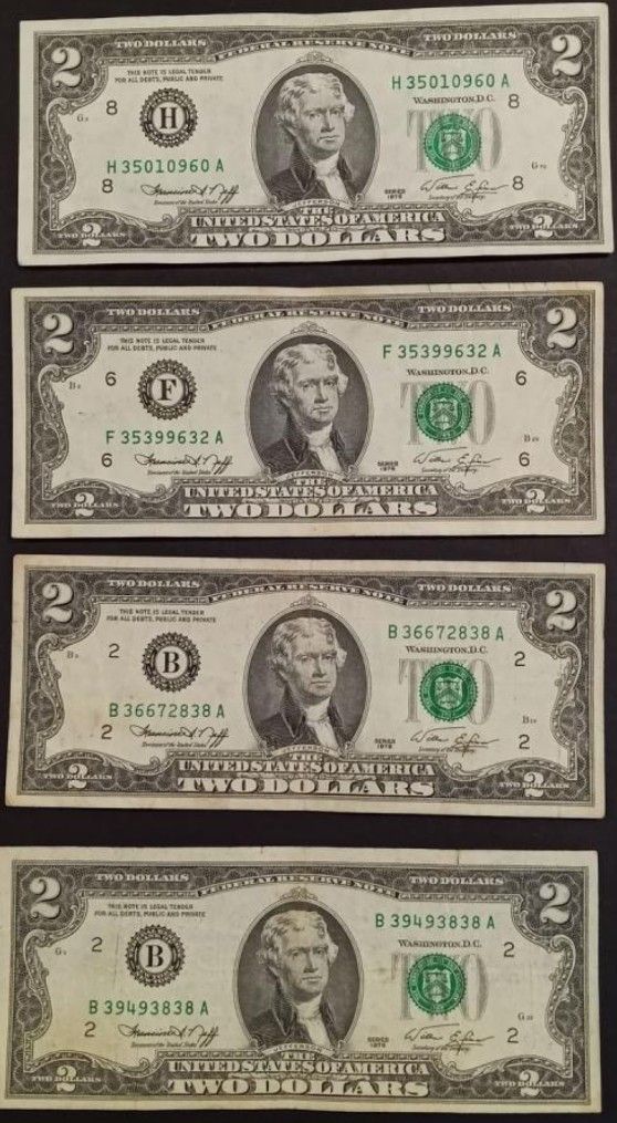 Lot Of 4, 1976 $2 Two Dollar Bill, Federal Reserve Note With Green Seal. Collectible Currency
