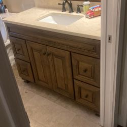 Bathroom Vanity Sink With Mirror And Light