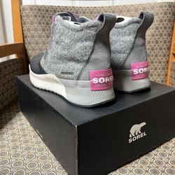 6 Pairs Of Shoes All Branded  For Kids - Girl