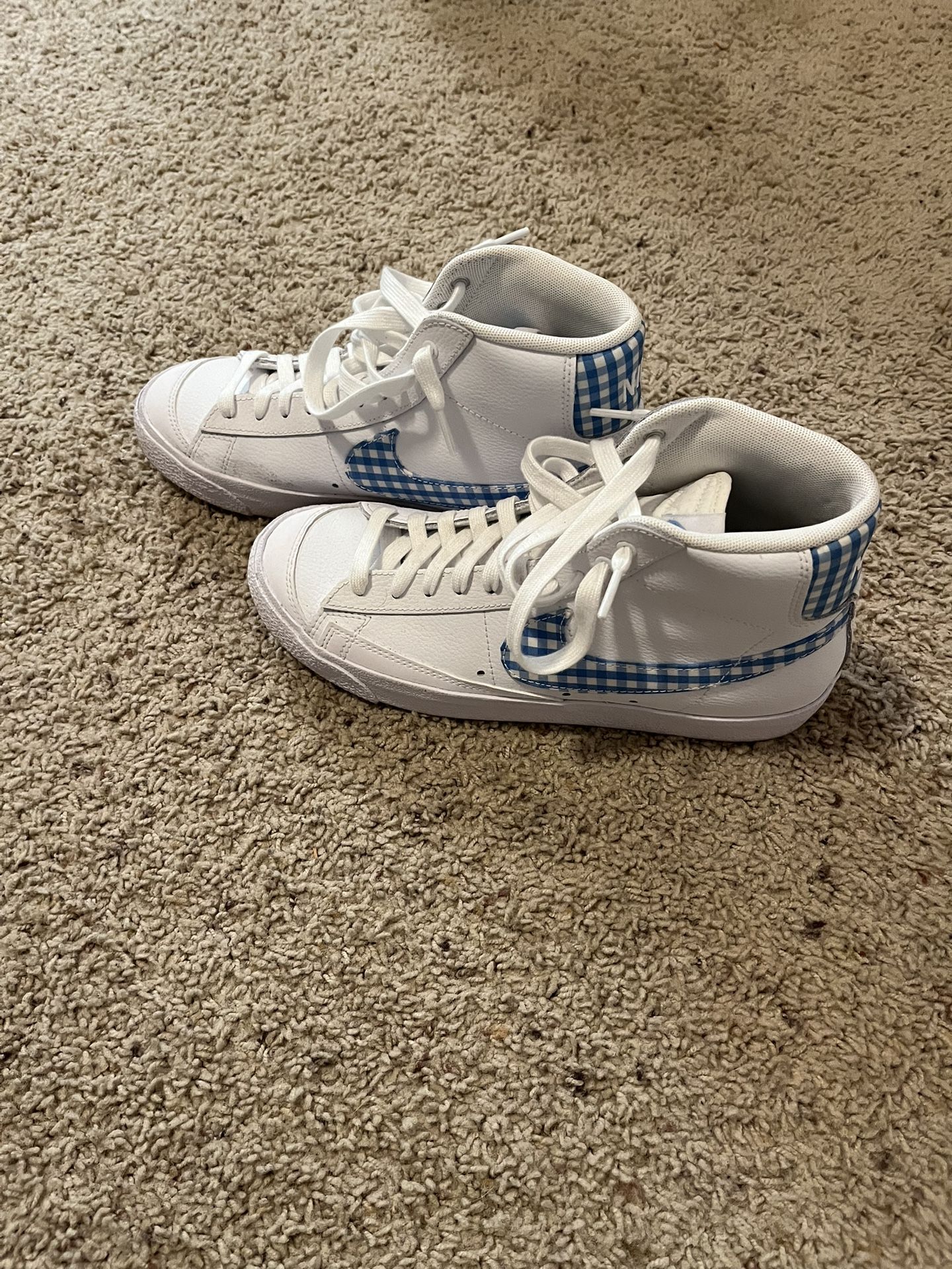 Nike Blazers Blue and White