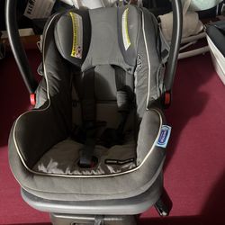 2 Car seats (need gone asap)