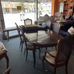 DINING SET Traditional oval Dining Table w/ 6 Chairs, 1 leave, 4 pads & cover - SKU: KU5SC5