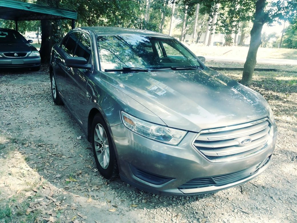 2013 Ford Taurus