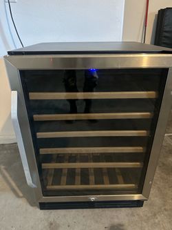 Avanti 50-Bottle Premium Wine Refrigerator - Stainless Steel (Runs Perfect!)