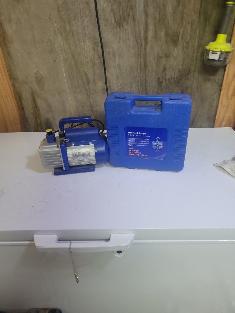 Vacuum Pump And Manifold Gauge