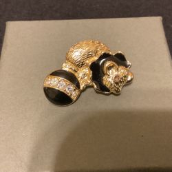 Small Goldtone Brooch,by Trifari 