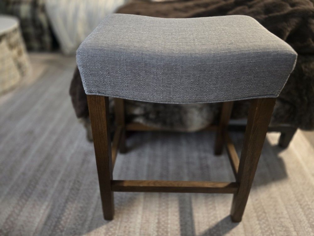 Set of 2 Counter Height Bar