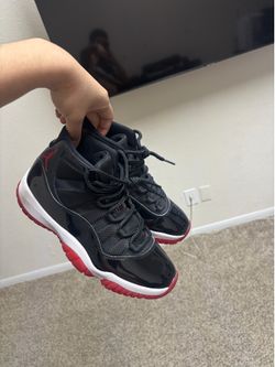 Jordan 11 breds size 9