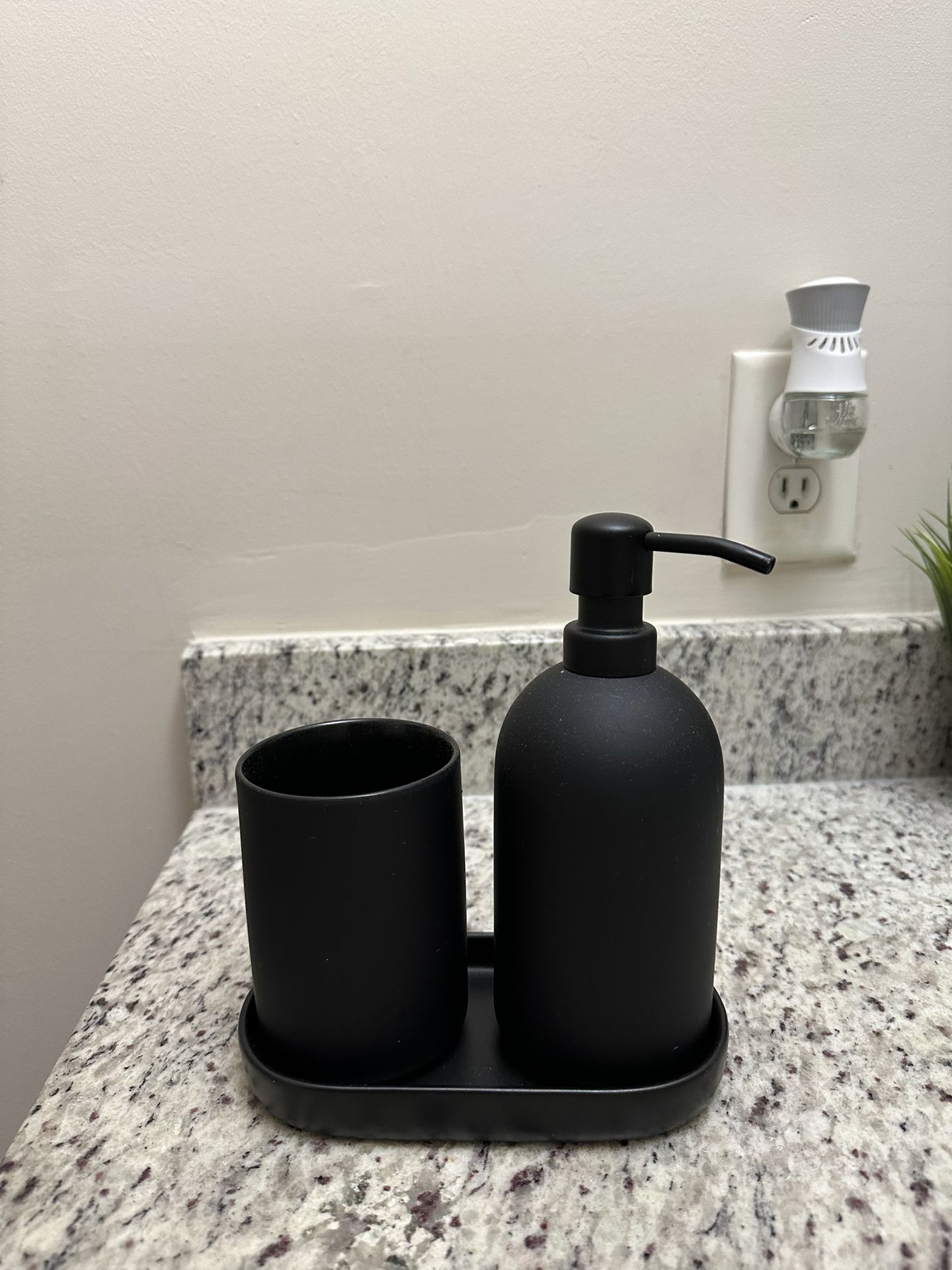 Soap & Toothbrush Holder