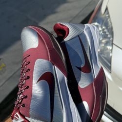 Kobe 5 Protro 5 Size 10 , 10.5 , 11, 11.5 , 12 ,13