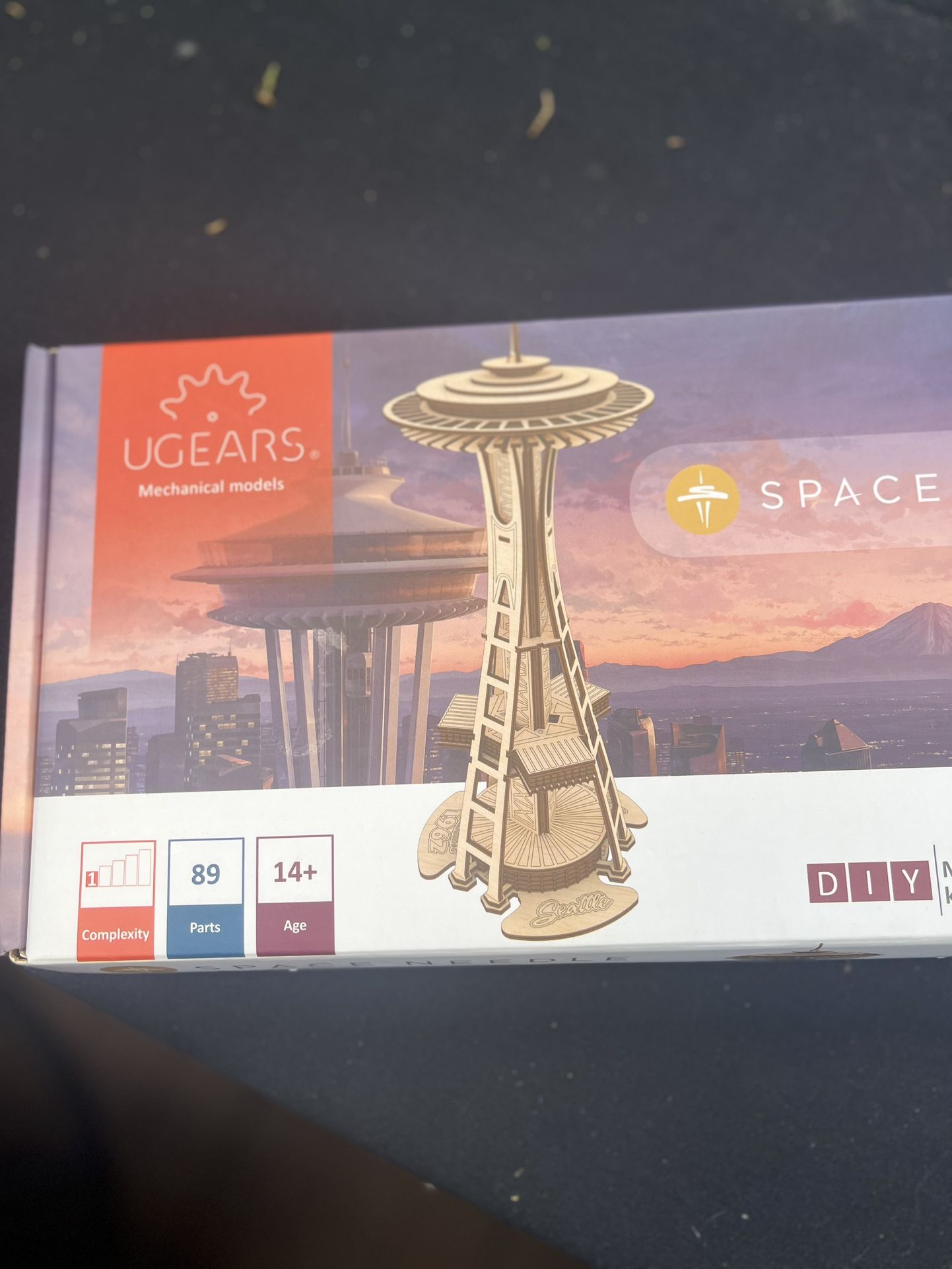 UGEARS Space needle
