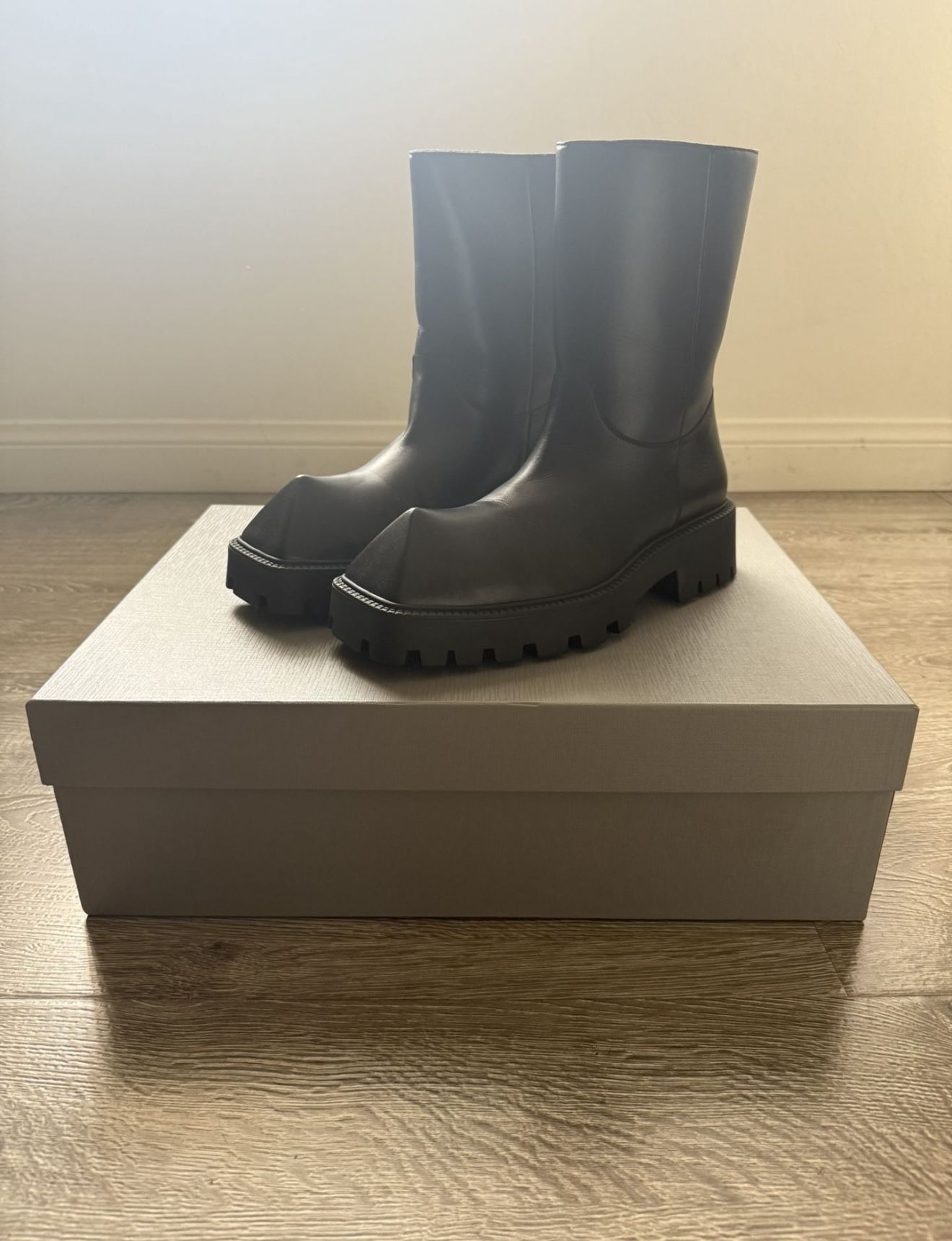 Balenciaga Rhino Boot Size 41