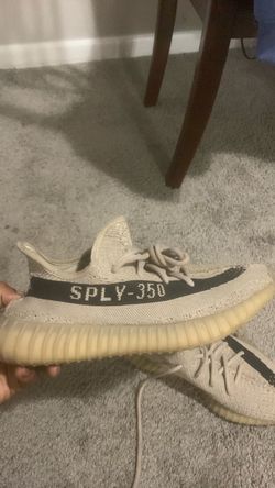 Yeezys  size 7