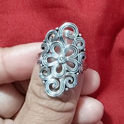 Sterling Silver Flower Cut Ring 