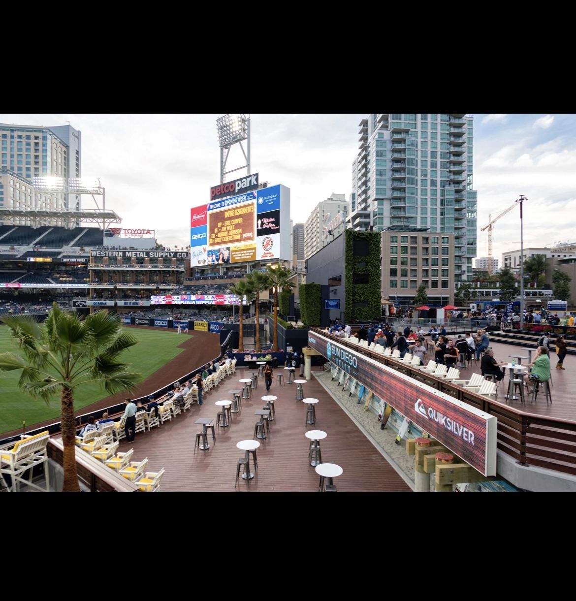 Savannah Bananas 9/6 Saturday Night 7pm The Beach At Petco Park Best Section In The Park