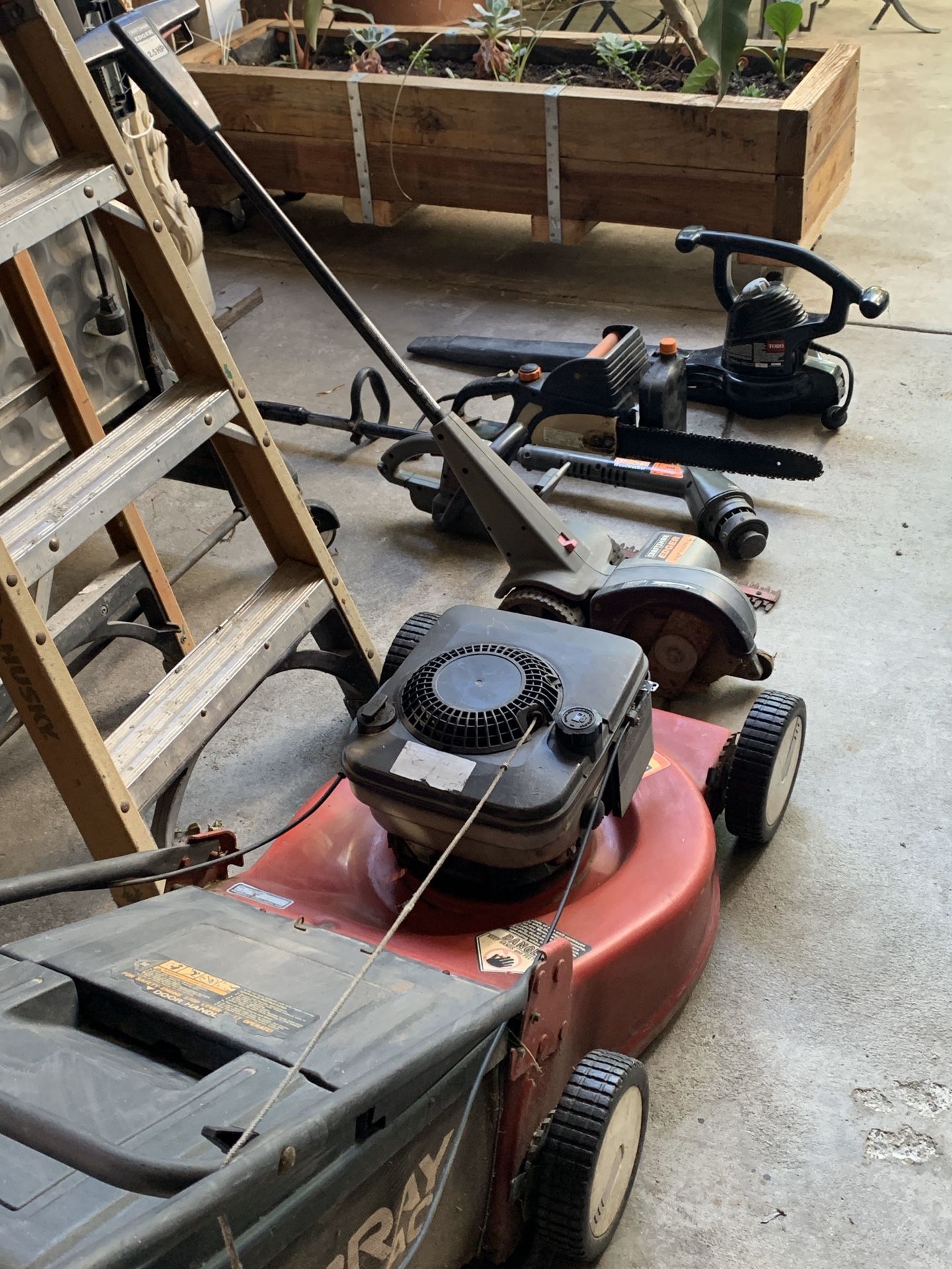 Garden Tools 7 Items all in Working Condition Gardener Set Lawnmower GAS, Electric Edger, Weed Wacker, Blower, Ladder, Lawn Edger , and 2