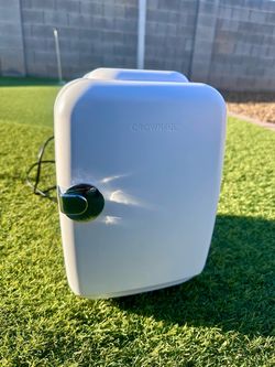 CROWNFUL Mini Fridge – White