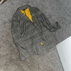 Size medium Brand: 7th Avenue 