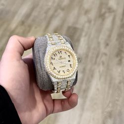 Moisanite and gold AP watch