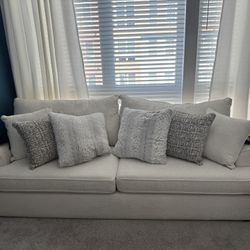 Queen Size Sleeper Sofa 