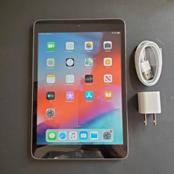 Apple iPad Mini 3 - Wifi - Like New 