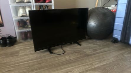 32” Westinghouse Tv