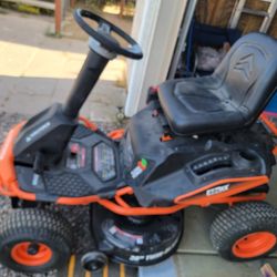 2023 Yardforce 48v Riding Lawnmower 