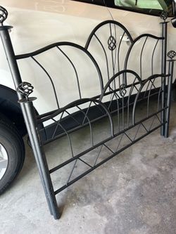 Full size iron bed frame