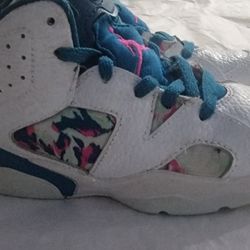 Jordan Retro 6 Toddler Size 11c 