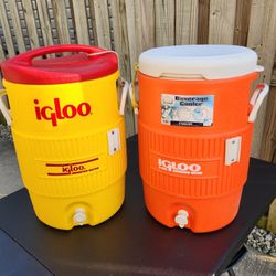 Igloo 5gal. Drink Dispensers