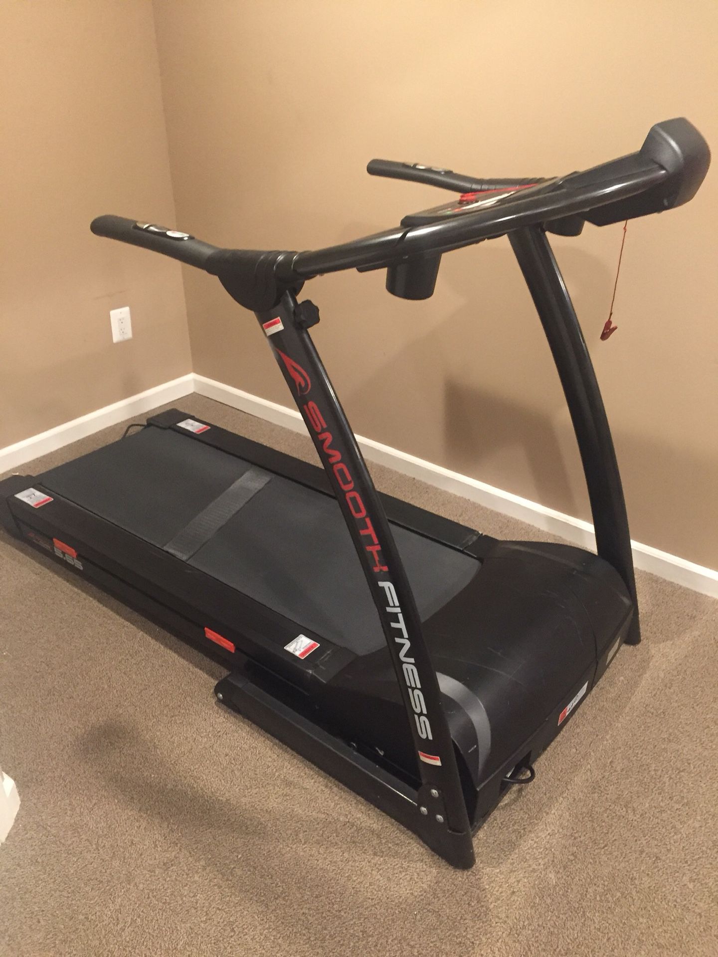 Smooth fitness treadmill