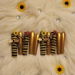 HONEY BEE STYLE PRESS ON'S 