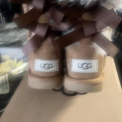 $85 Uggs For Sale Size 9c