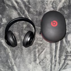 headphones 