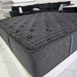 King Sizes Mattress Set 
