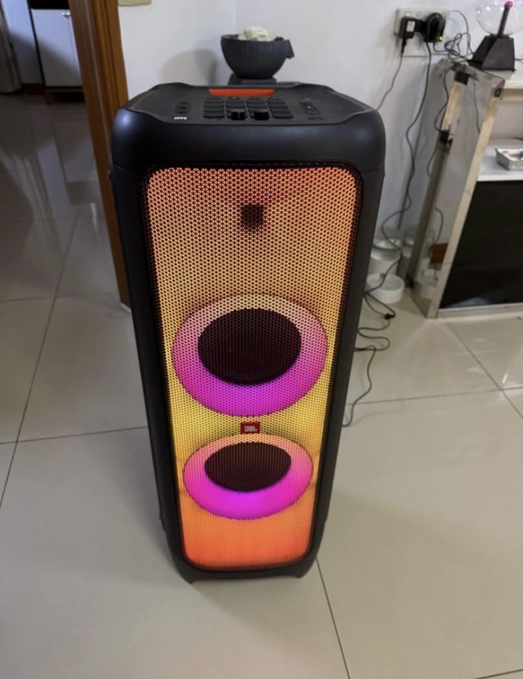 JBL partybox 1000