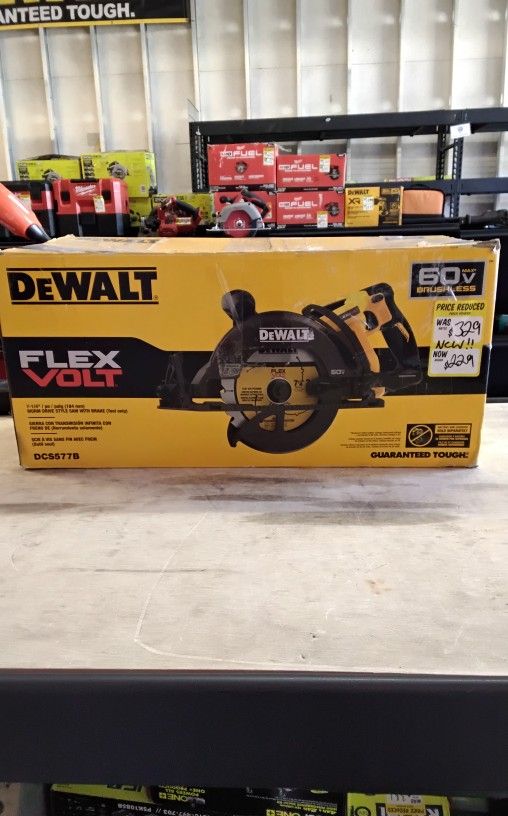 New Dewalt 7-1/4" Rear Handle Worm Drive Circular Saw