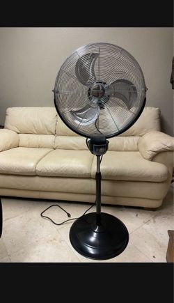 3 Speed Standing Oscillating Industrial Fan