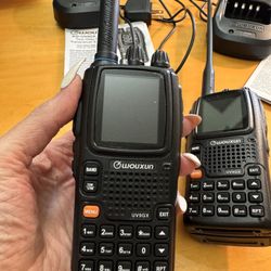 Wouxun Two-Way Radio Transceiver & Scanner Walkie Talkie Set