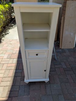 Wooden storage vanity